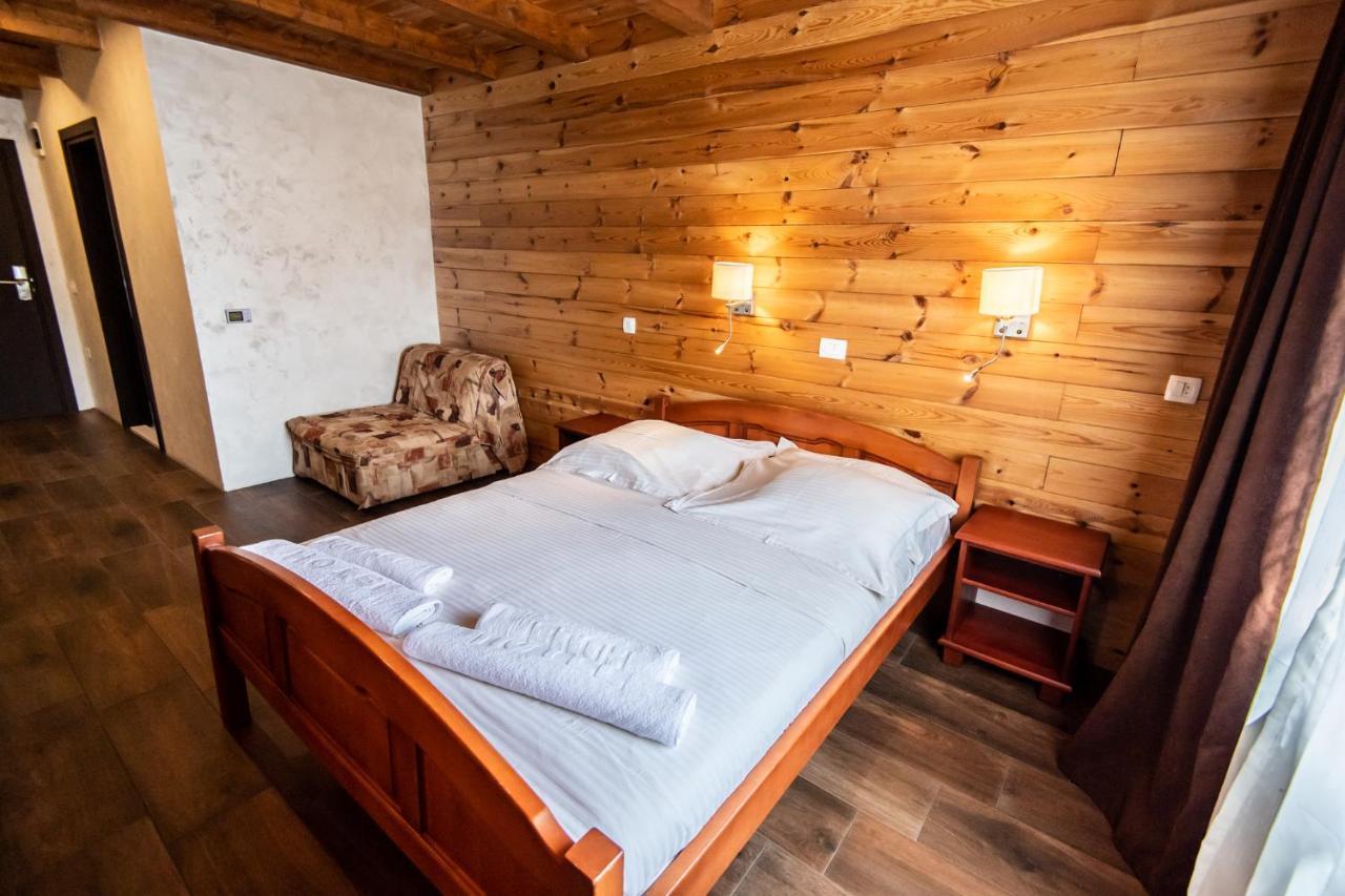 Hotel Enigma Žabljak エクステリア 写真