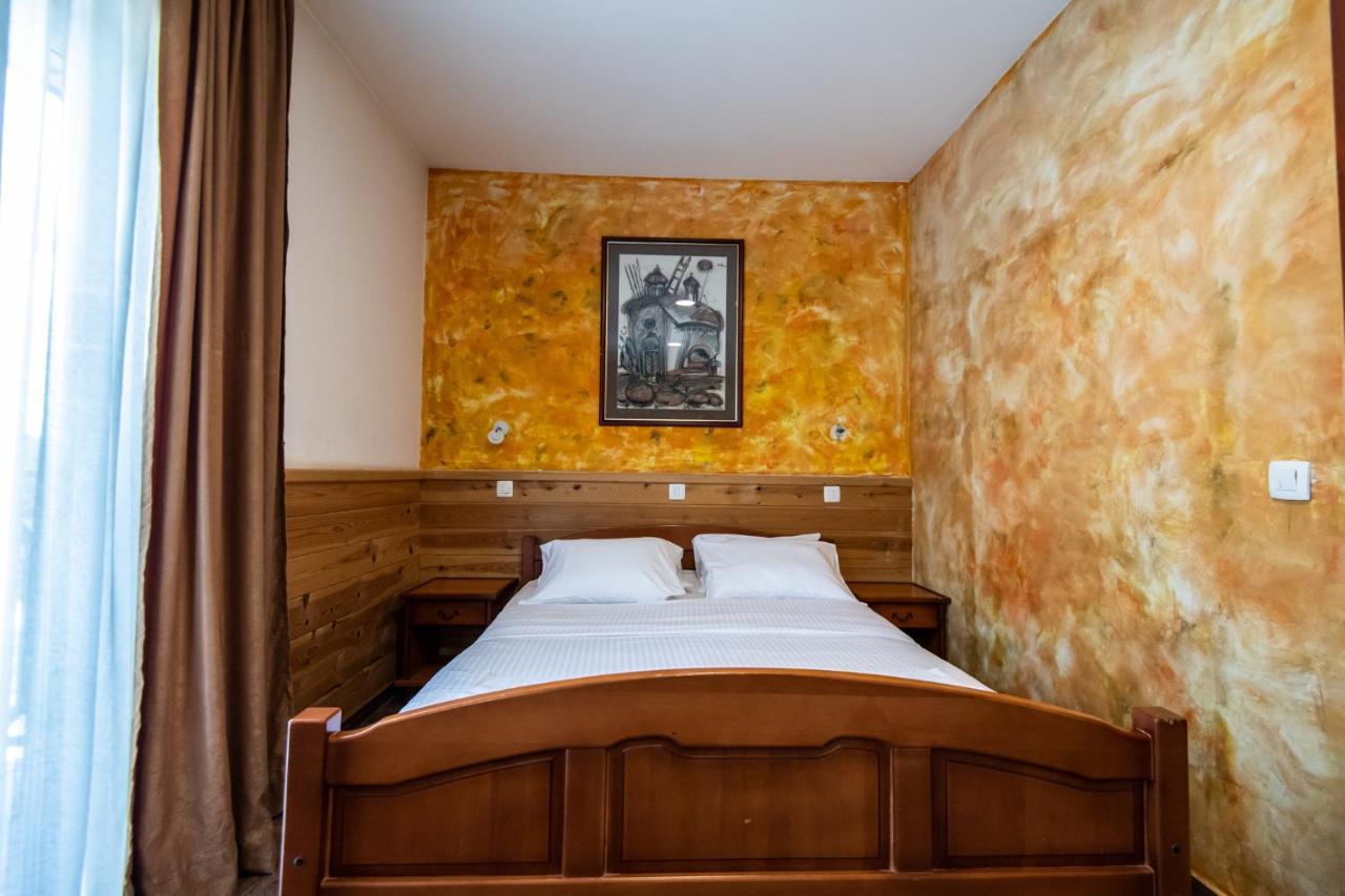 Hotel Enigma Žabljak エクステリア 写真