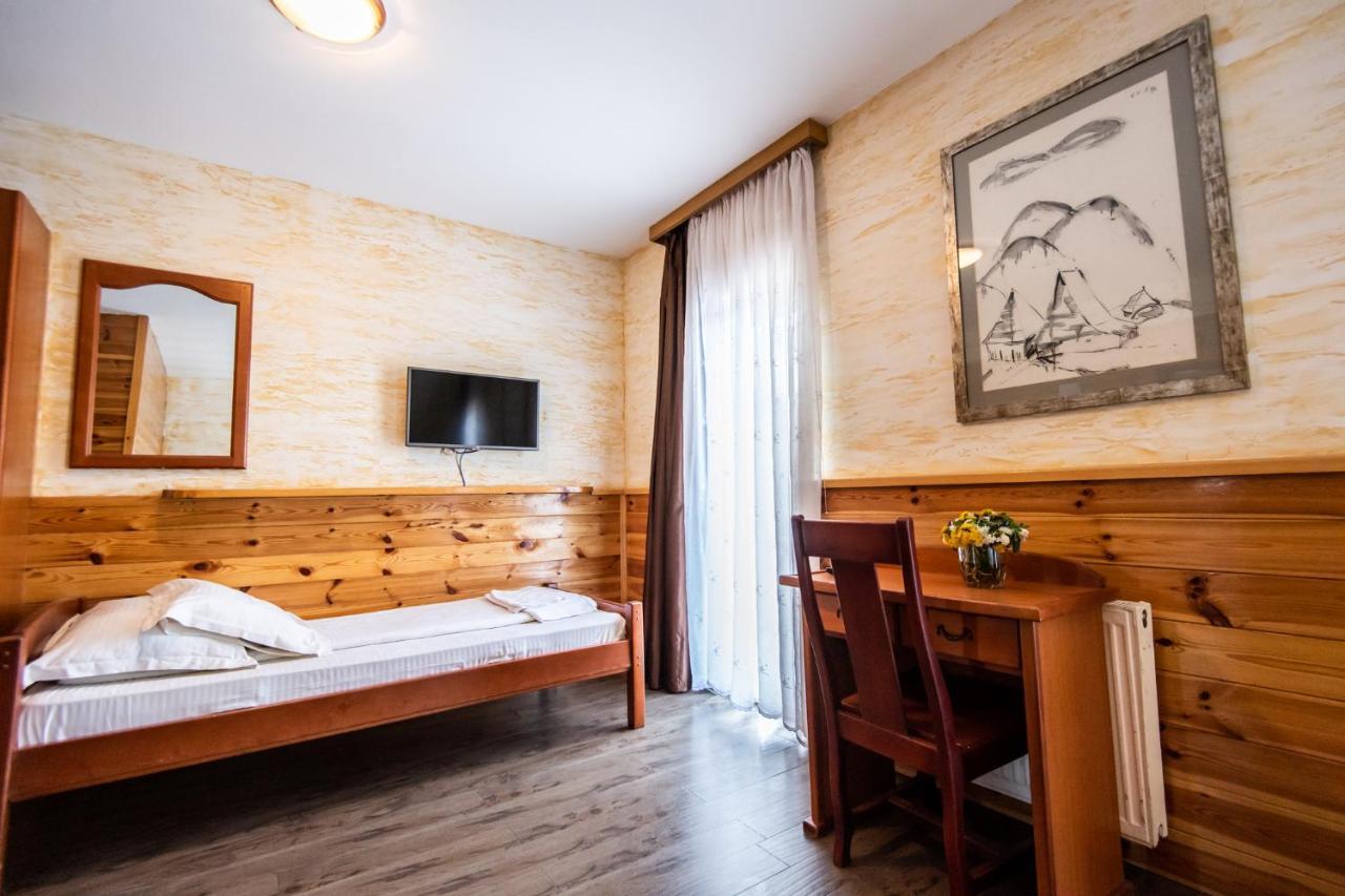 Hotel Enigma Žabljak エクステリア 写真