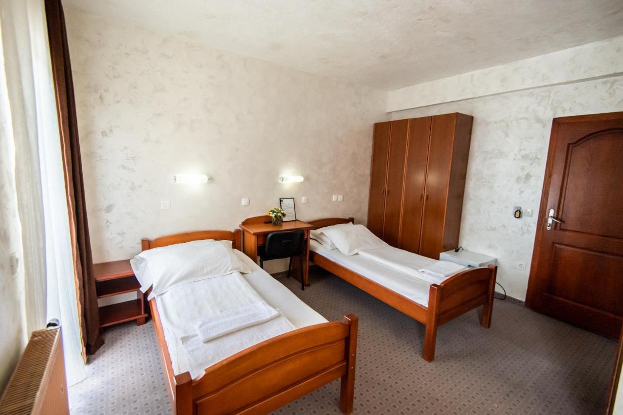 Hotel Enigma Žabljak エクステリア 写真