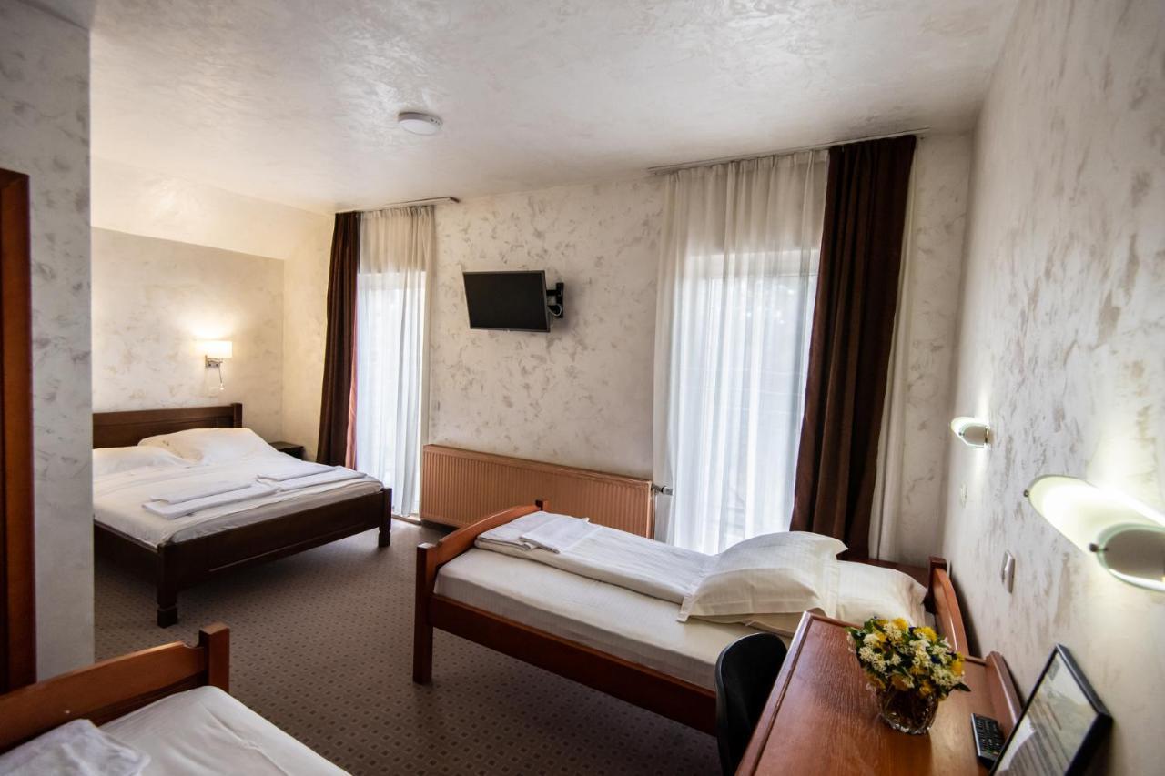 Hotel Enigma Žabljak エクステリア 写真
