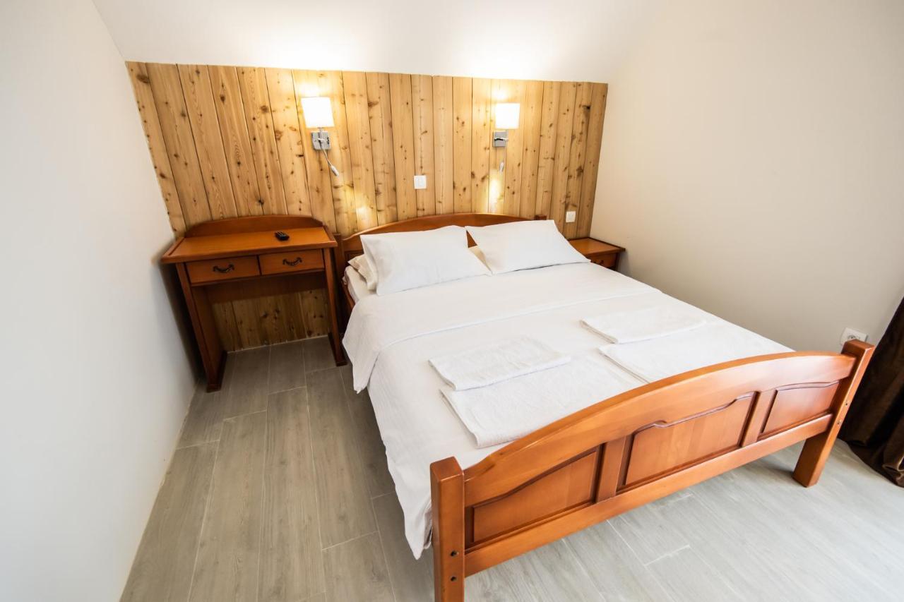 Hotel Enigma Žabljak エクステリア 写真