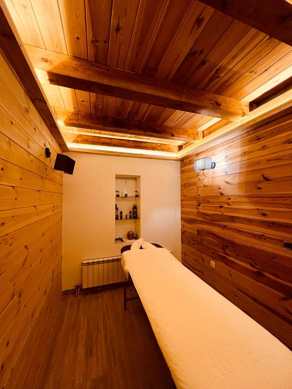 Hotel Enigma Žabljak エクステリア 写真