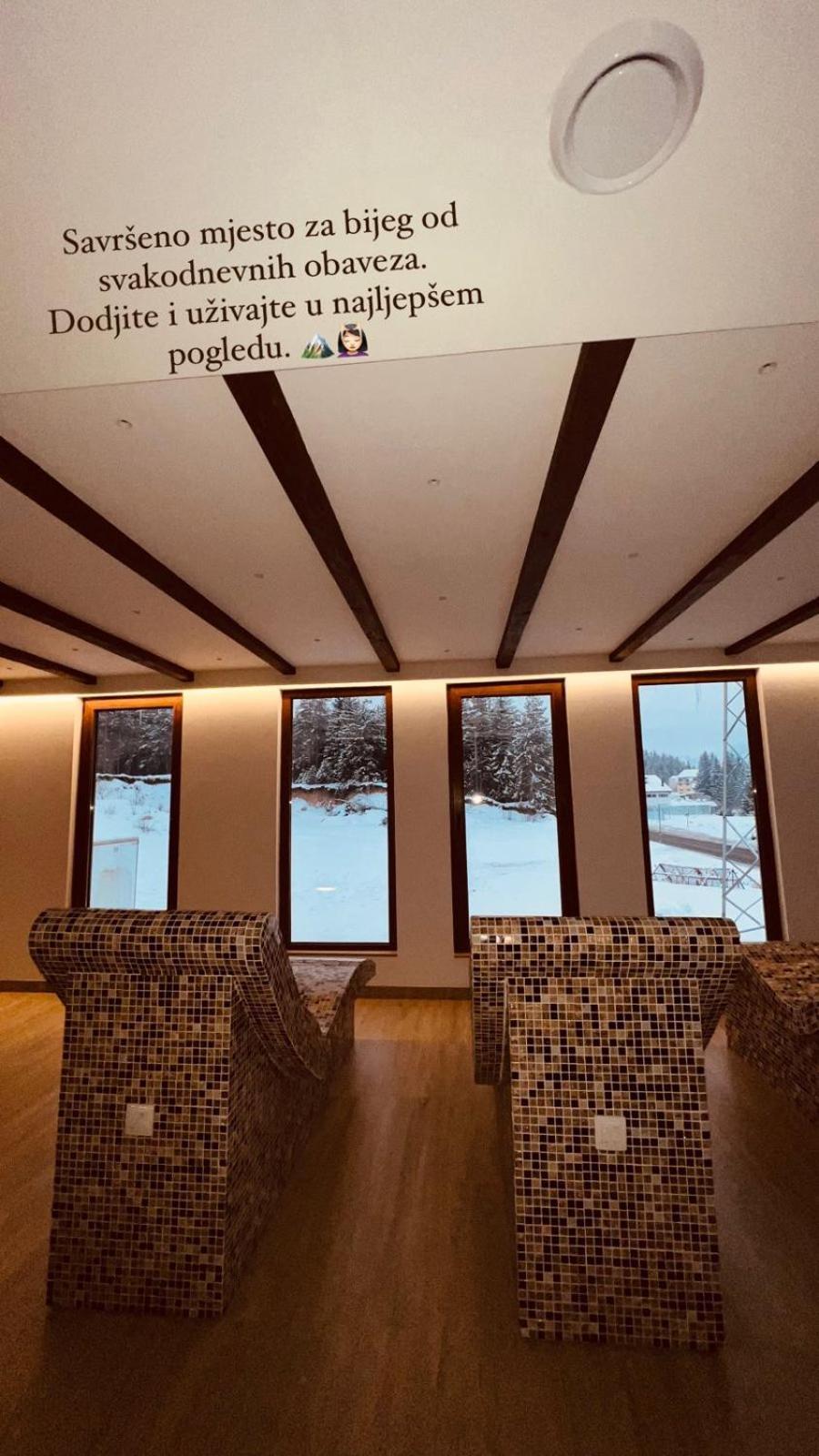 Hotel Enigma Žabljak エクステリア 写真